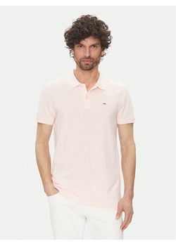 Tommy Jeans Polo DM0DM20676 Różowy Slim Fit ze sklepu MODIVO w kategorii T-shirty męskie - zdjęcie 181079712