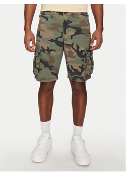 Gap Szorty materiałowe 880822-01 Zielony Relaxed Fit ze sklepu MODIVO w kategorii Spodenki męskie - zdjęcie 181080351