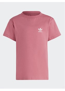 adidas T-Shirt Adicolor T-Shirt IB9904 Różowy Regular Fit ze sklepu MODIVO w kategorii T-shirty chłopięce - zdjęcie 181080653