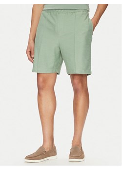 JOOP! Szorty materiałowe 17 JJ-32Paco 30045554 Zielony Regular Fit ze sklepu MODIVO w kategorii Spodenki męskie - zdjęcie 181080823