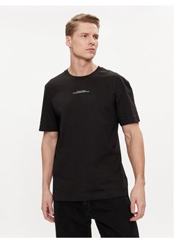 Calvin Klein T-Shirt Linear Back Logo K10K112486 Czarny Regular Fit ze sklepu MODIVO w kategorii T-shirty męskie - zdjęcie 181082101