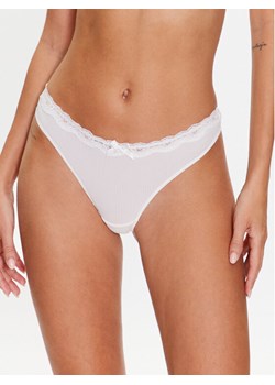 Hunkemöller Stringi Lola 192193 Biały ze sklepu MODIVO w kategorii Majtki damskie - zdjęcie 181083570