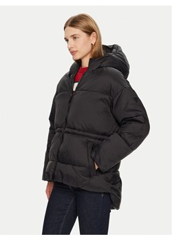 Guess Kurtka zimowa Marika W4BL99 WG0V0 Czarny Regular Fit ze sklepu MODIVO w kategorii Kurtki damskie - zdjęcie 181084141