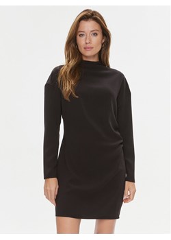 Calvin Klein Sukienka codzienna K20K206110 Czarny Regular Fit ze sklepu MODIVO w kategorii Sukienki - zdjęcie 181084144