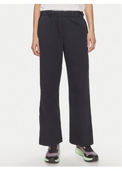 Napapijri Spodnie materiałowe Aberdeen NP0A4I4S Granatowy Loose Fit ze sklepu MODIVO w kategorii Spodnie damskie - zdjęcie 181084864