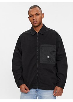 Calvin Klein Jeans Kurtka przejściowa Mix Media J30J324617 Czarny Regular Fit ze sklepu MODIVO w kategorii Kurtki męskie - zdjęcie 181085191