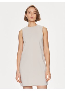 Calvin Klein Sukienka codzienna K20K207257 Beżowy Slim Fit ze sklepu MODIVO w kategorii Sukienki - zdjęcie 181085560