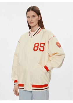 Tommy Hilfiger Kurtka bomber Baseball WW0WW40477 Beżowy Oversize ze sklepu MODIVO w kategorii Kurtki damskie - zdjęcie 181086110