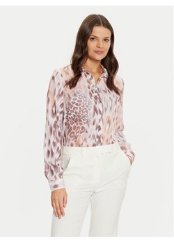 Guess Koszula W4BH56 WGLA2 Różowy Comfort Fit - id: 0000304591716 - marki Guess - 181086122 Guess Koszula W4BH56 WGLA2 Różowy Comfort Fit ze sklepu MODIVO w kategorii Koszule damskie - zdjęcie 181086122