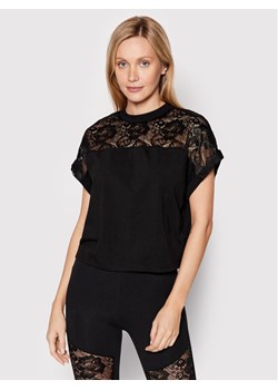 Urban Classics Bluzka Lace TB4359 Czarny Regular Fit ze sklepu MODIVO w kategorii Bluzki damskie - zdjęcie 181086211