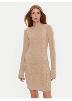 Guess Sukienka dzianinowa Serena W4BK17 Z3HW0 Beżowy Regular Fit ze sklepu MODIVO w kategorii Sukienki - zdjęcie 181087012