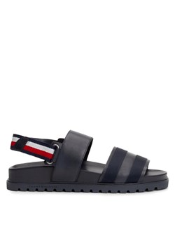 Tommy Hilfiger Sandały Elevated Hilfiger Strappy Sandal FM0FM05008 Granatowy ze sklepu MODIVO w kategorii Sandały męskie - zdjęcie 181088563