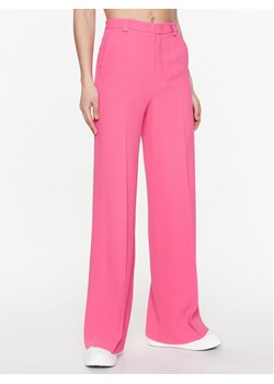 Red Valentino Spodnie materiałowe 2R3RBG002EU Różowy Relaxed Fit ze sklepu MODIVO w kategorii Spodnie damskie - zdjęcie 181089124