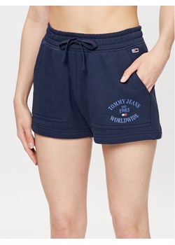 Tommy Jeans Szorty sportowe DW0DW15870 Granatowy Relaxed Fit ze sklepu MODIVO w kategorii Szorty - zdjęcie 181090312