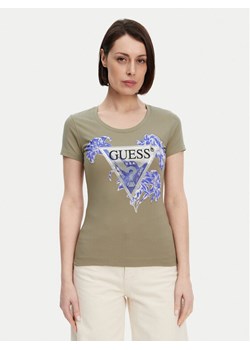 Guess T-Shirt W5GI08 J1314 Khaki Slim Fit ze sklepu MODIVO w kategorii Bluzki damskie - zdjęcie 181090394