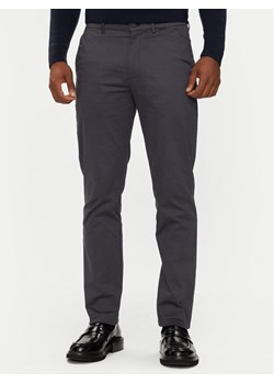 Calvin Klein Chinosy K10K113429 Szary Slim Fit ze sklepu MODIVO w kategorii Spodnie męskie - zdjęcie 181090573