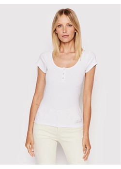 Guess Bluzka W2YP24 KBCO2 Biały Slim Fit ze sklepu MODIVO w kategorii Bluzki damskie - zdjęcie 181091050
