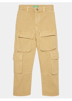 United Colors Of Benetton Spodnie materiałowe 45BJCF02V Beżowy Regular Fit ze sklepu MODIVO w kategorii Spodnie chłopięce - zdjęcie 181091654