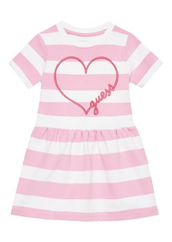 Guess Sukienka codzienna K5GK28 KBOR4 Różowy Regular Fit ze sklepu MODIVO w kategorii Sukienki dziewczęce - zdjęcie 181092200