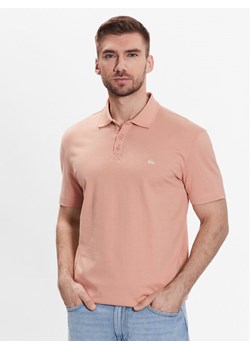 Quiksilver Polo Essentials EQYKT04094 Różowy Regular Fit ze sklepu MODIVO w kategorii T-shirty męskie - zdjęcie 181092753