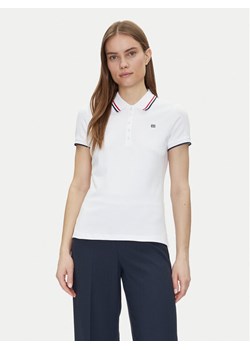 Tommy Hilfiger Polo Feminine Sporty Slim Polo Ss WW0WW44517 Biały Regular Fit ze sklepu MODIVO w kategorii Bluzki damskie - zdjęcie 181093923