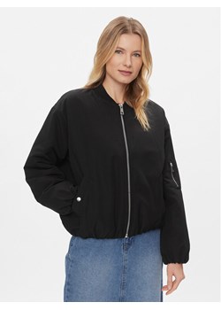 Vero Moda Kurtka bomber Barcelona 10300839 Czarny Regular Fit ze sklepu MODIVO w kategorii Kurtki damskie - zdjęcie 181094111