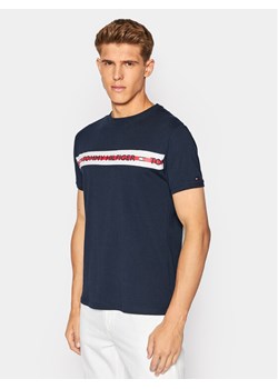 Tommy Hilfiger T-Shirt UM0UM01915 Granatowy Regular Fit ze sklepu MODIVO w kategorii T-shirty męskie - zdjęcie 181094322