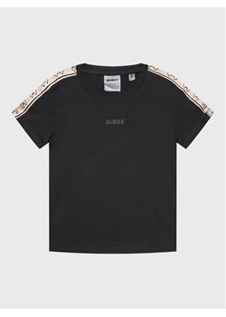 Guess T-Shirt J3RI47 I3Z14 Czarny Regular Fit ze sklepu MODIVO w kategorii T-shirty chłopięce - zdjęcie 181094701