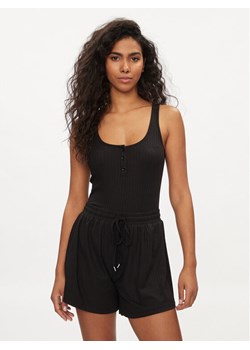 Guess Body O4GP11 KBXB2 Czarny Slim Fit ze sklepu MODIVO w kategorii Bluzki damskie - zdjęcie 181095660