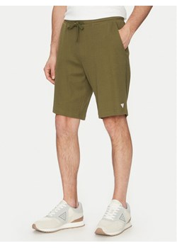 Guess Szorty sportowe F5GD00 KC5Y1 Khaki Regular Fit ze sklepu MODIVO w kategorii Spodenki męskie - zdjęcie 181096031