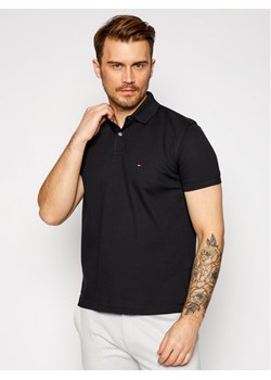 Tommy Hilfiger Polo 1985 MW0MW17770 Czarny Regular Fit ze sklepu MODIVO w kategorii T-shirty męskie - zdjęcie 181097674