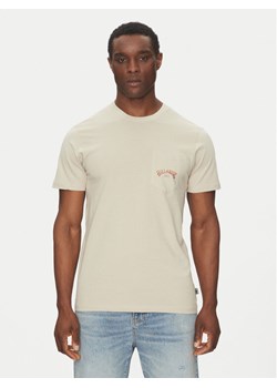 Billabong T-Shirt EBYZT00175 Beżowy Regular Fit ze sklepu MODIVO w kategorii T-shirty męskie - zdjęcie 181099243