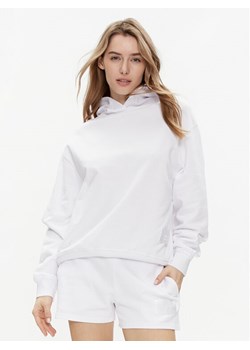 Replay Bluza W3704E.000.23650P Biały Regular Fit ze sklepu MODIVO w kategorii Bluzy damskie - zdjęcie 181100652
