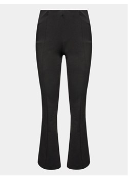 Gina Tricot Spodnie materiałowe 20291 Czarny Regular Fit ze sklepu MODIVO w kategorii Spodnie damskie - zdjęcie 181100663