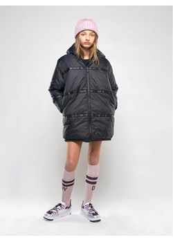 DKNY Kurtka zimowa D36687 S Czarny Regular Fit ze sklepu MODIVO w kategorii Kurtki dziewczęce - zdjęcie 181101291