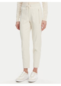 Olsen Chinosy 14002141 Beżowy Slim Fit ze sklepu MODIVO w kategorii Spodnie damskie - zdjęcie 181102550