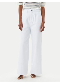 ARTIGLI Jeansy ADDE002323 Biały Relaxed Fit ze sklepu MODIVO w kategorii Jeansy damskie - zdjęcie 181102700
