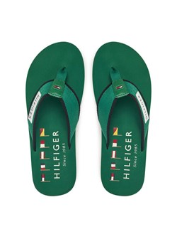 Tommy Hilfiger Japonki Patch Hilfiger Beach Sandal FM0FM05435 Zielony ze sklepu MODIVO w kategorii Klapki męskie - zdjęcie 181103581