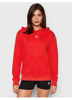 adidas Bluza Hoodie HF7508 Czerwony Regular Fit ze sklepu MODIVO w kategorii Bluzy damskie - zdjęcie 181104832