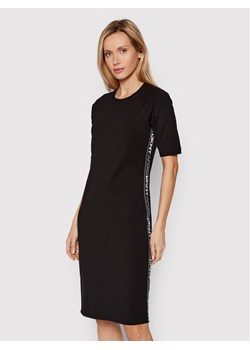 DKNY Sport Sukienka codzienna DP1D4481 Czarny Regular Fit - id: 0000209204858 - marki DKNY - 181105044 DKNY Sport Sukienka codzienna DP1D4481 Czarny Regular Fit ze sklepu MODIVO w kategorii Sukienki - zdjęcie 181105044