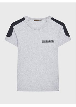 Napapijri T-Shirt S-Pinta NP0A4H2Y D Szary Regular Fit ze sklepu MODIVO w kategorii T-shirty chłopięce - zdjęcie 181105443