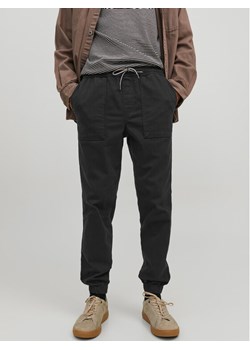 Jack&Jones Joggery Gordon 12229712 Czarny Regular Fit ze sklepu MODIVO w kategorii Spodnie męskie - zdjęcie 181105690