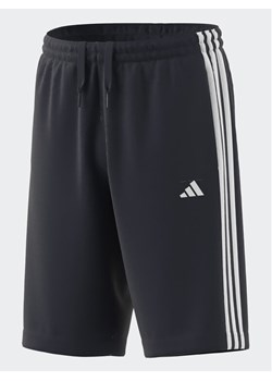 adidas Szorty sportowe Train Essentials AEROREADY 3-Stripes Regular-Fit Shorts IA3018 Niebieski Regular Fit ze sklepu MODIVO w kategorii Spodenki chłopięce - zdjęcie 181106913