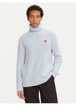 Tommy Jeans Golf DM0DM20602 Błękitny Slim Fit ze sklepu MODIVO w kategorii Swetry męskie - zdjęcie 181107922