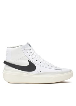 Nike Sneakersy Blazer Phantom Mid DX5800 100 Biały ze sklepu MODIVO w kategorii Trampki męskie - zdjęcie 181107992