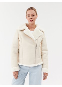 Guess Kożuch Dafne W3BL60 WFSL0 Écru Regular Fit ze sklepu MODIVO w kategorii Kożuchy - zdjęcie 181109353