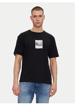 HUGO T-Shirt Darthy 50537535 Czarny Relaxed Fit ze sklepu MODIVO w kategorii T-shirty męskie - zdjęcie 181109713