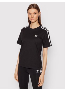 adidas T-Shirt HF7533 Czarny Regular Fit ze sklepu MODIVO w kategorii Bluzki damskie - zdjęcie 181110080