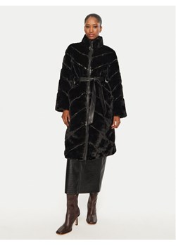 LOLA CASADEMUNT Futro LF2401014 Czarny Regular Fit ze sklepu MODIVO w kategorii Futra damskie - zdjęcie 181110283