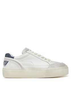 Inuikii Sneakersy Lila Low 30102-850 Biały ze sklepu MODIVO w kategorii Buty sportowe damskie - zdjęcie 181110391